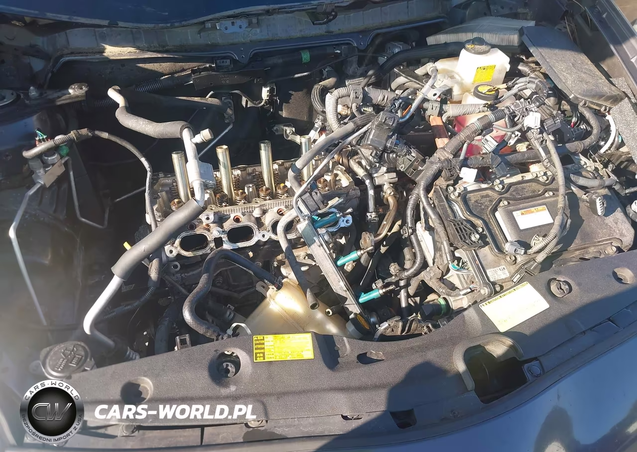 2013 Toyota Prius Two VIN:JTDKN3DU0D5605718 - 10