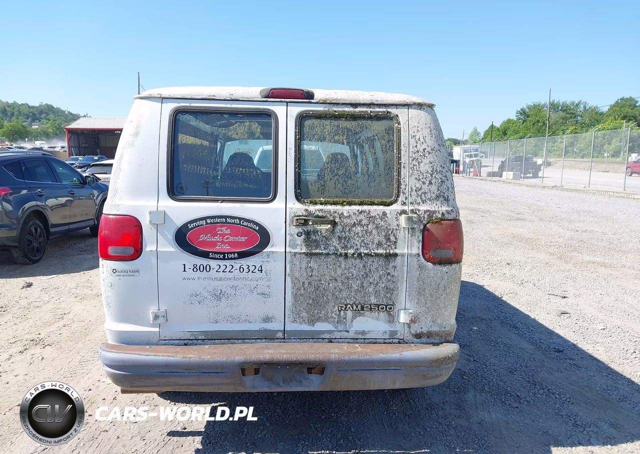 1995 Dodge Ram Van B1500 VIN:2B7GB11Y6SK559878 - 16