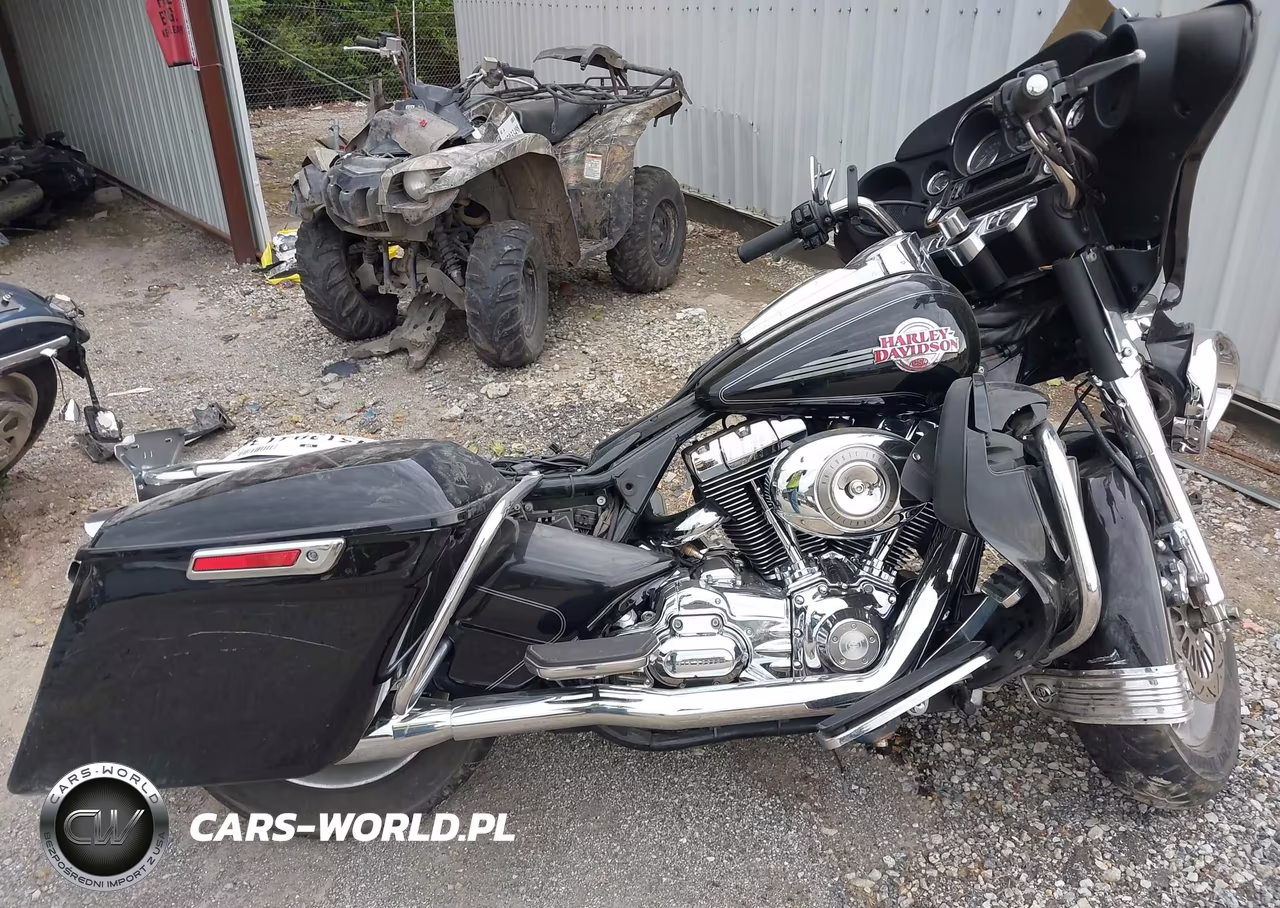 2007 Harley-Davidson Flhtcui VIN:1HD1FC4167Y648895 - 12