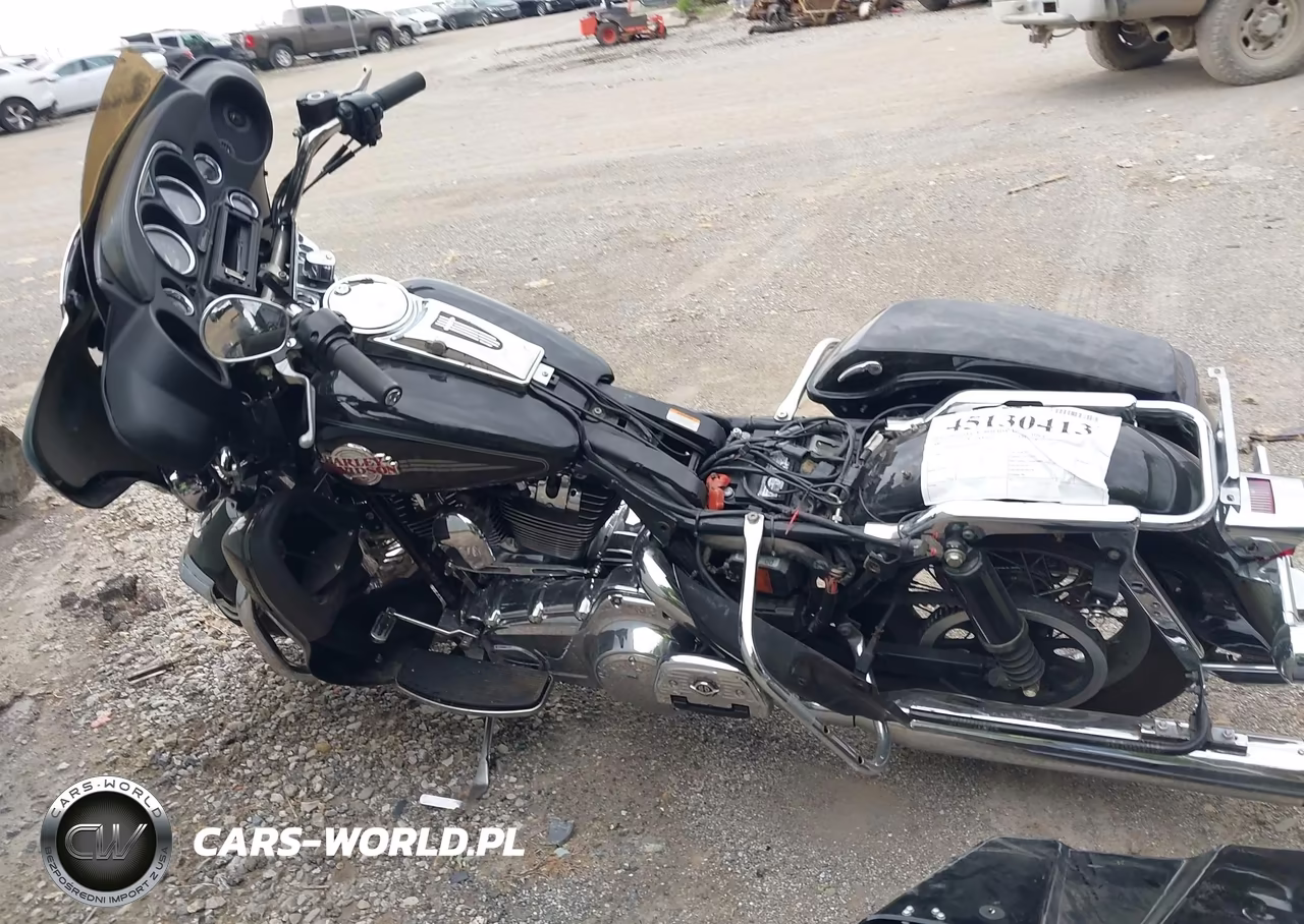 2007 Harley-Davidson Flhtcui VIN:1HD1FC4167Y648895 - 13