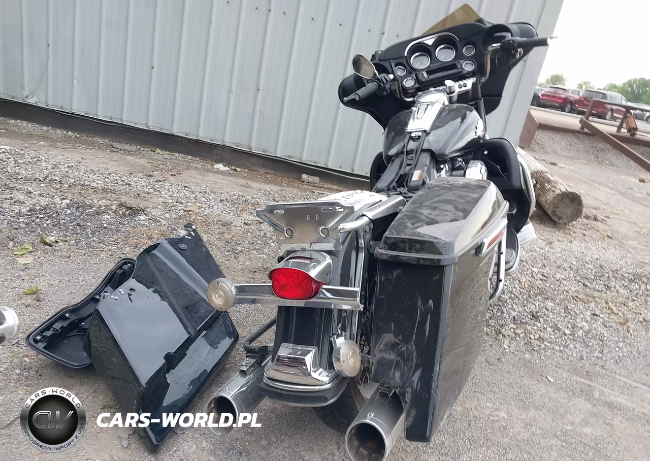 2007 Harley-Davidson Flhtcui VIN:1HD1FC4167Y648895 - 6