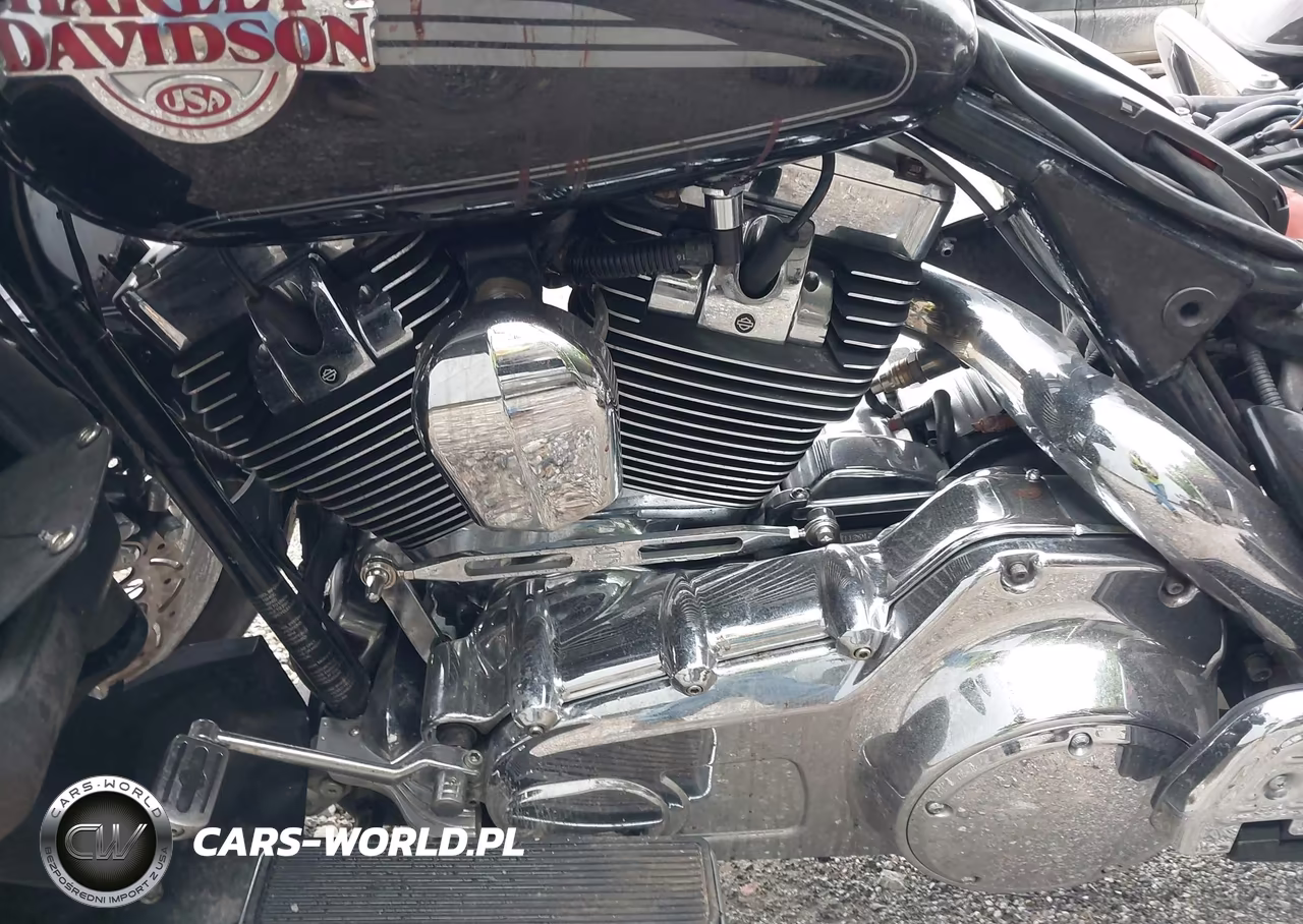 2007 Harley-Davidson Flhtcui VIN:1HD1FC4167Y648895 - 9