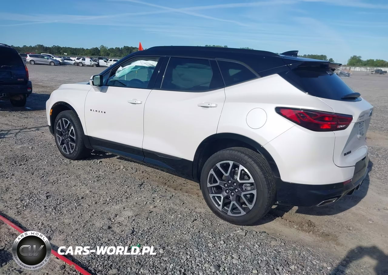 2023 Chevrolet Blazer Fwd Rs VIN:3GNKBERSXPS233558 - 3