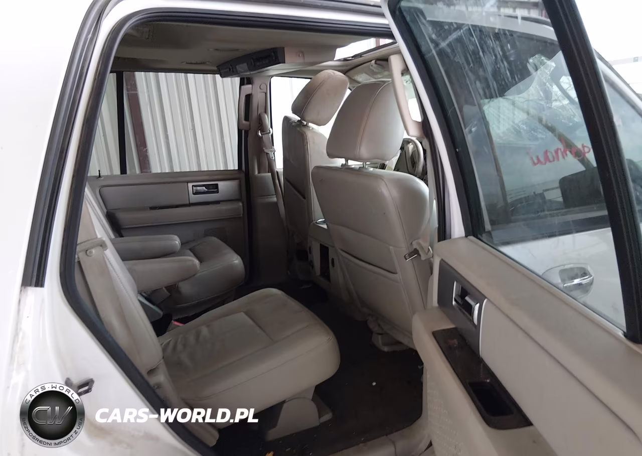 2010 Ford Expedition Limited VIN:1FMJU1K51AEA00449 - 7