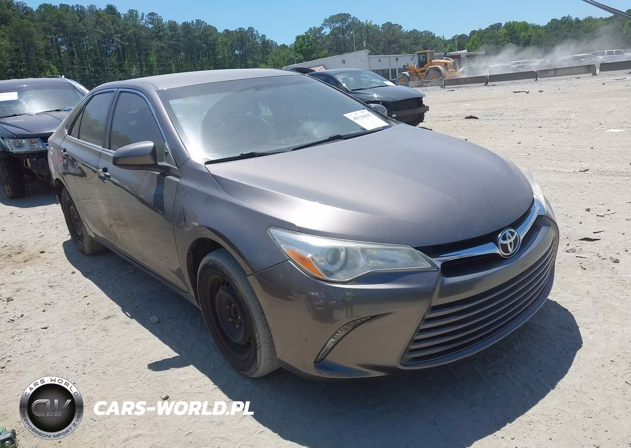 2017 Toyota Camry Le – zdjęcie 1 z 16