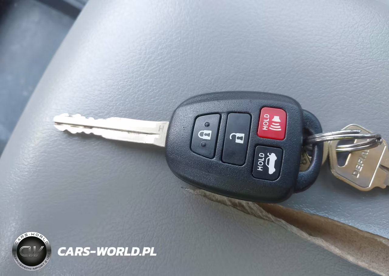 2017 Toyota Camry Le VIN:4T1BF1FK5HU691242 - 11