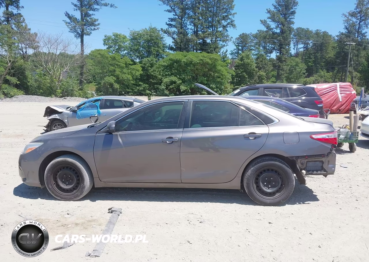 2017 Toyota Camry Le VIN:4T1BF1FK5HU691242 - 14
