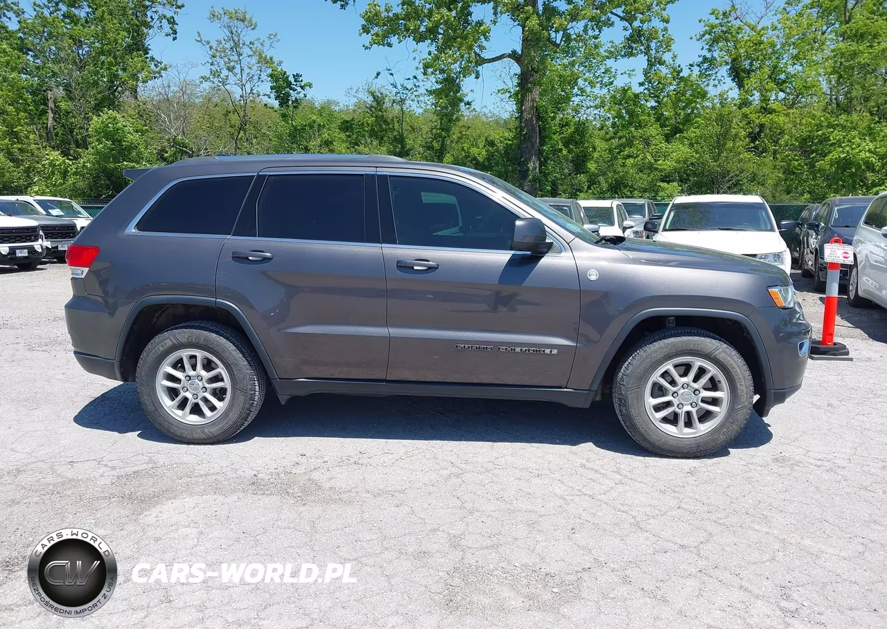 2019 Jeep Grand Cherokee Laredo E 4X4 VIN:1C4RJFAG3KC853612 - 13