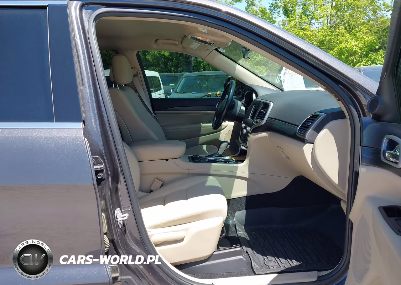 2019 Jeep Grand Cherokee Laredo E 4X4 VIN:1C4RJFAG3KC853612 - 5