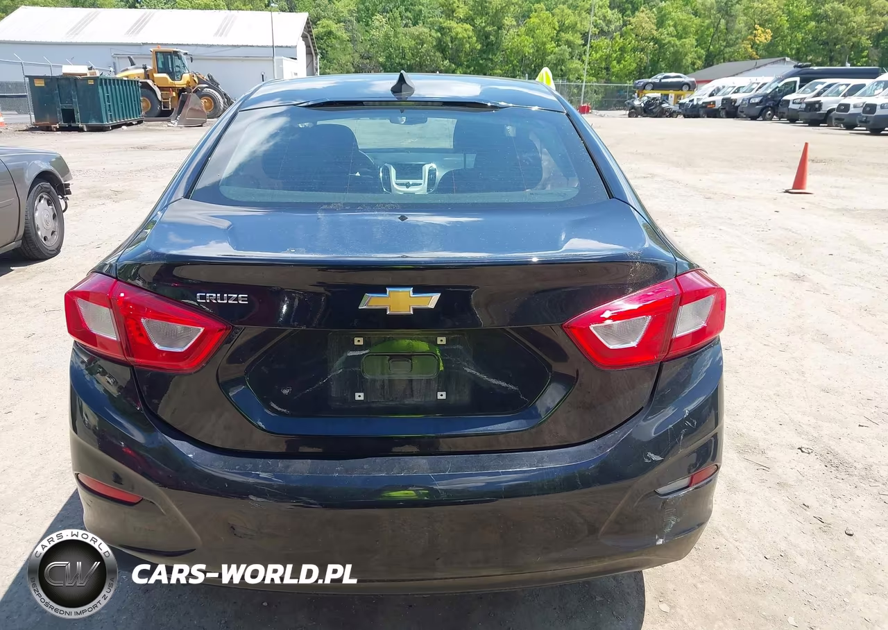 2018 Chevrolet Cruze Ls Auto VIN:1G1BC5SM4J7118552 - 16