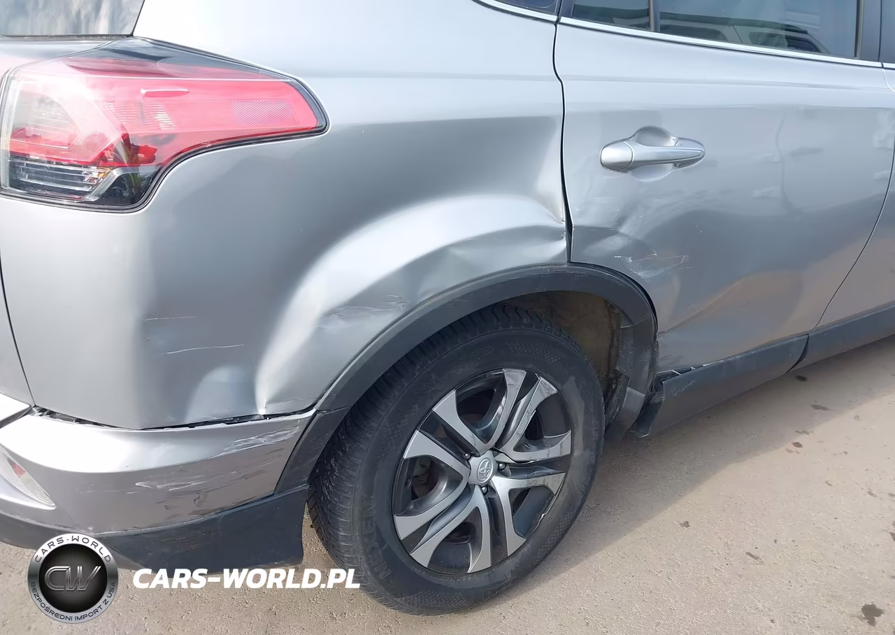 2017 Toyota Rav4 Le VIN:2T3BFREV2HW687571 - 6
