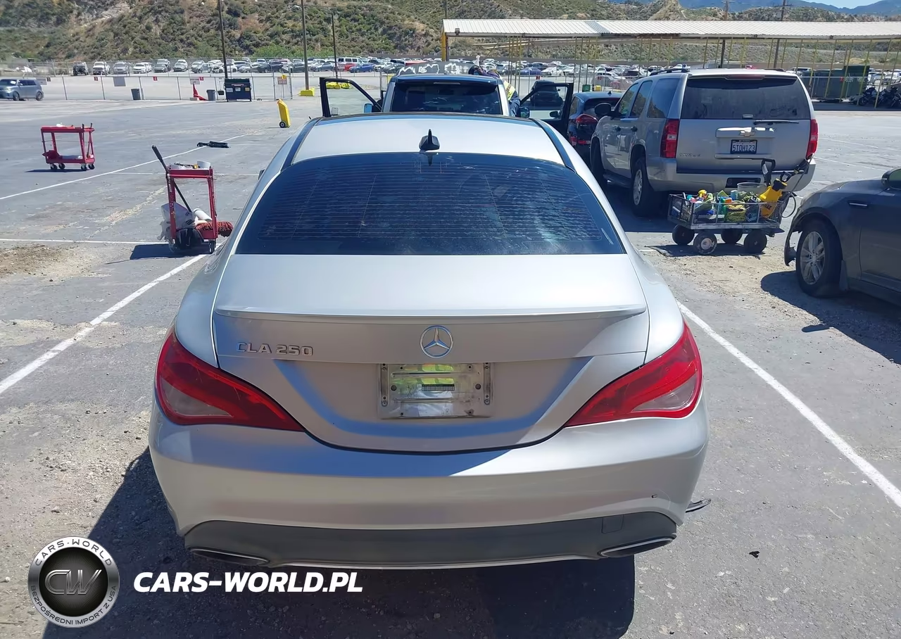 2018 Mercedes-Benz Cla 250 VIN:WDDSJ4EB2JN611259 - 17