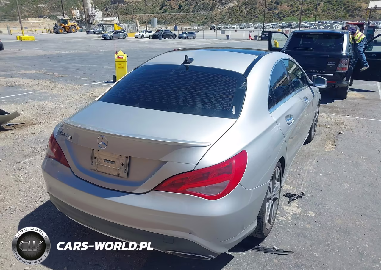 2018 Mercedes-Benz Cla 250 VIN:WDDSJ4EB2JN611259 - 4