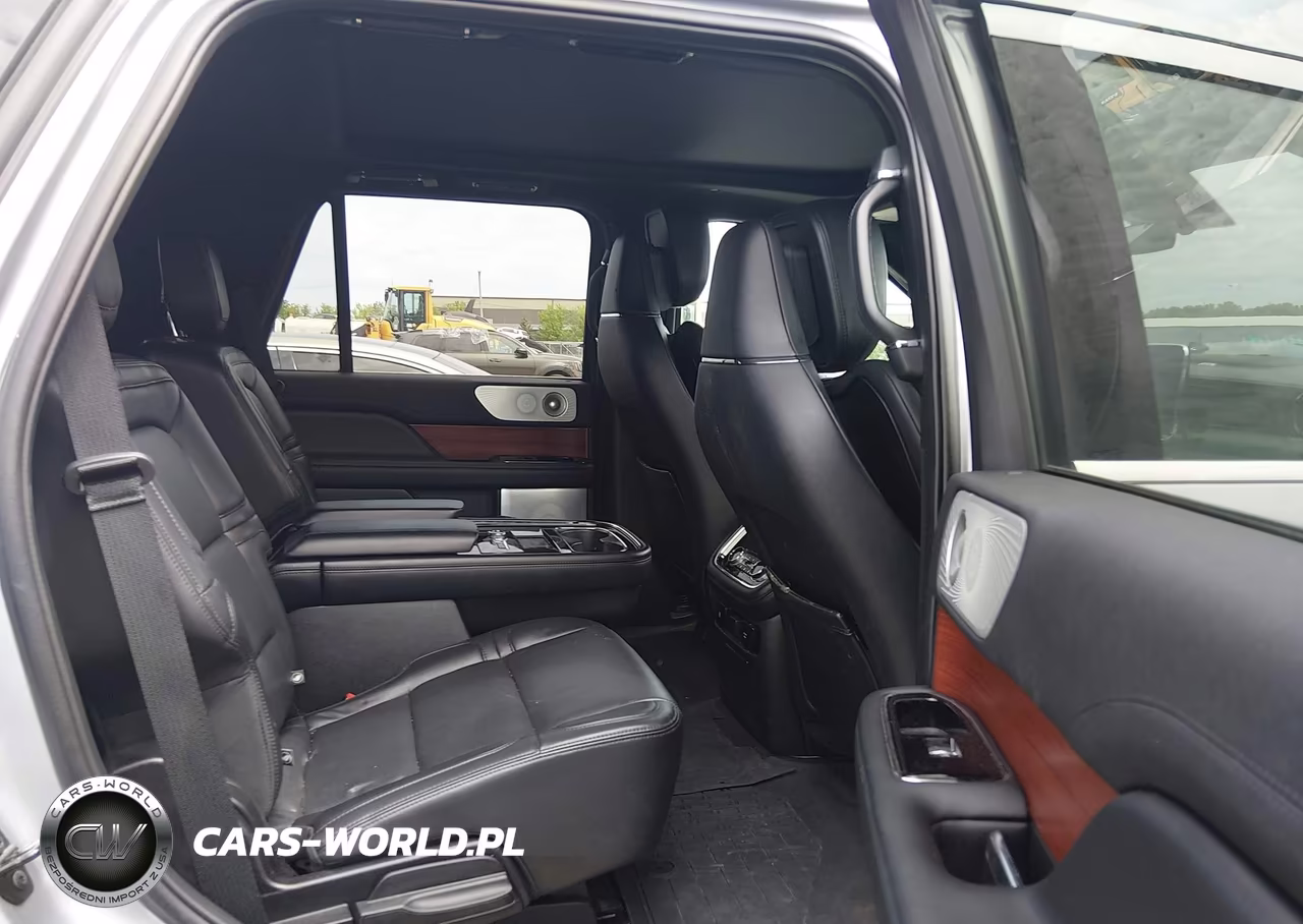 2020 Lincoln Navigator Reserve VIN:5LMJJ2LT0LEL17201 - 8