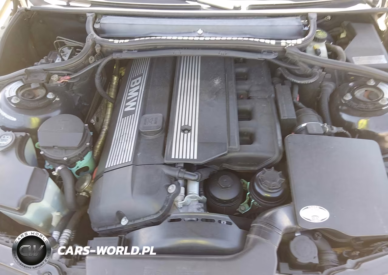 2003 BMW 330 Xi VIN:WBAEW534X3PG22472 - 10