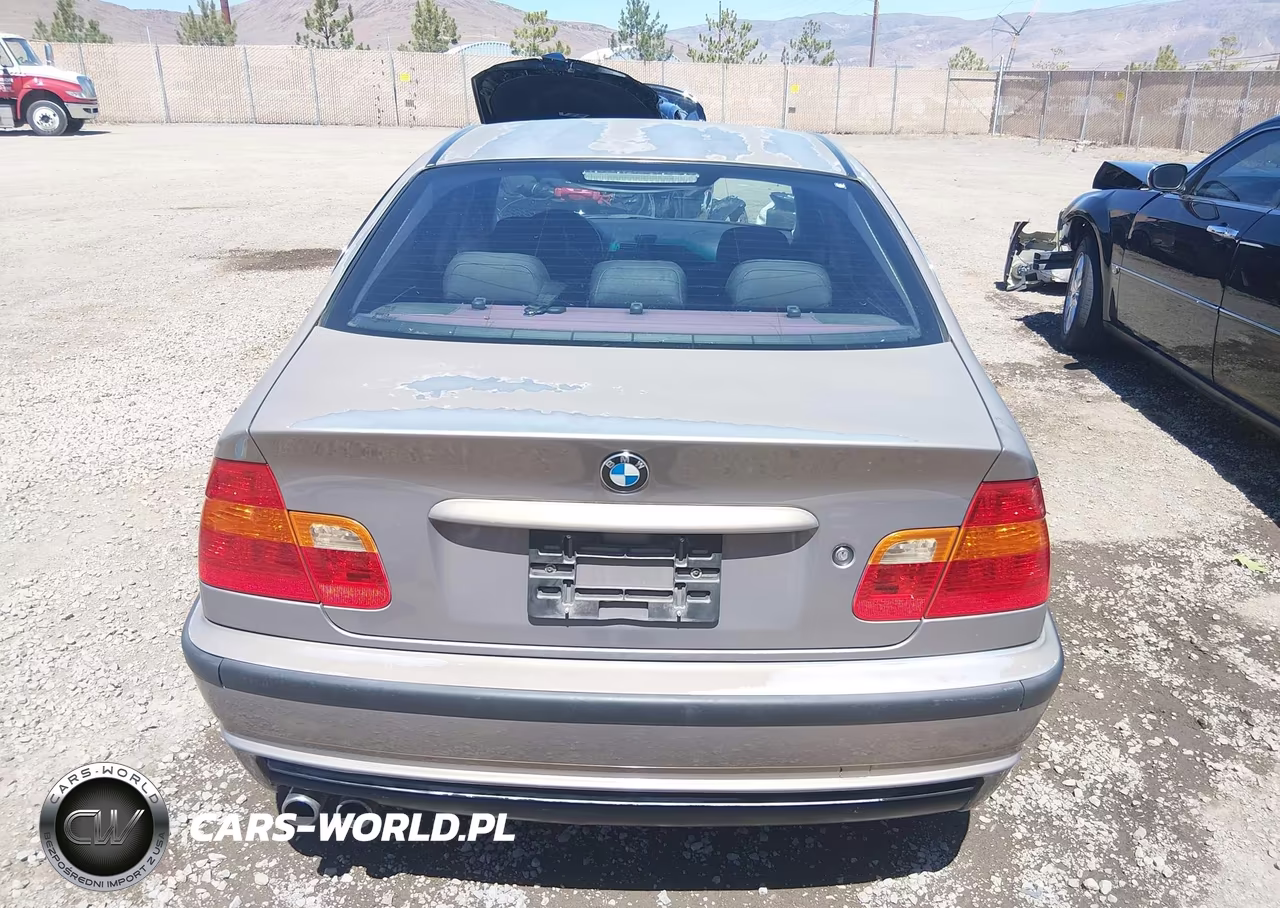 2003 BMW 330 Xi VIN:WBAEW534X3PG22472 - 17