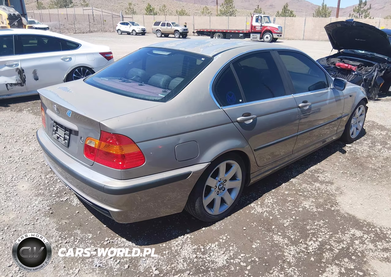2003 BMW 330 Xi VIN:WBAEW534X3PG22472 - 4