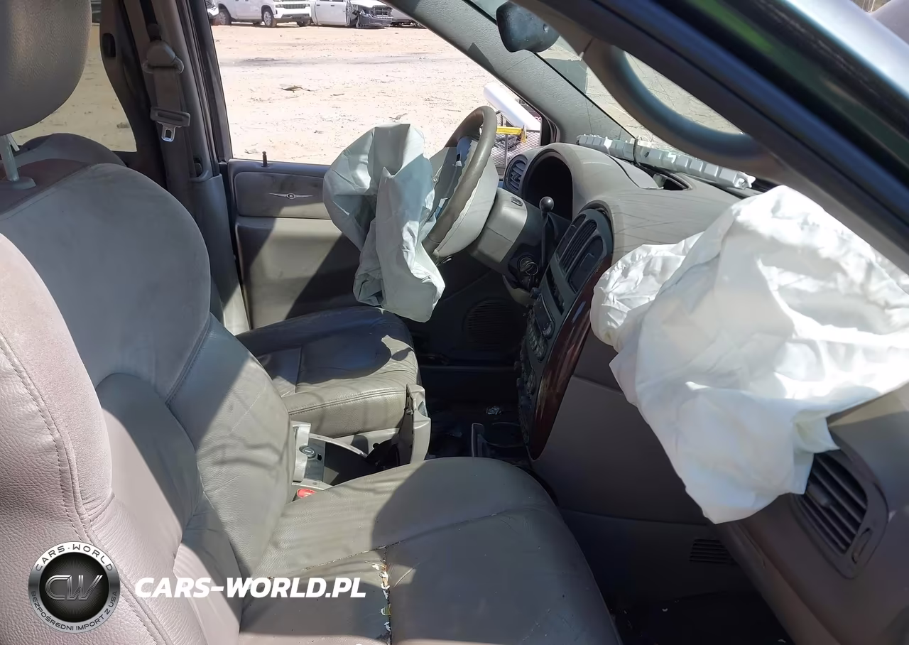 2003 Chrysler Town & Country Limited VIN:2C8GP64L13R116737 - 5