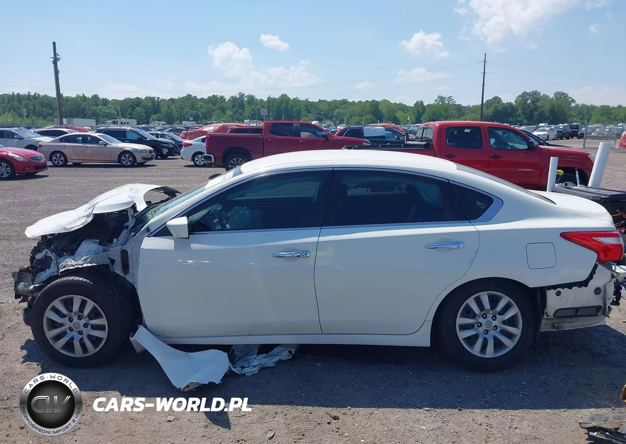 2018 Nissan Altima 2.5 S VIN:1N4AL3AP7JC122773 - 14