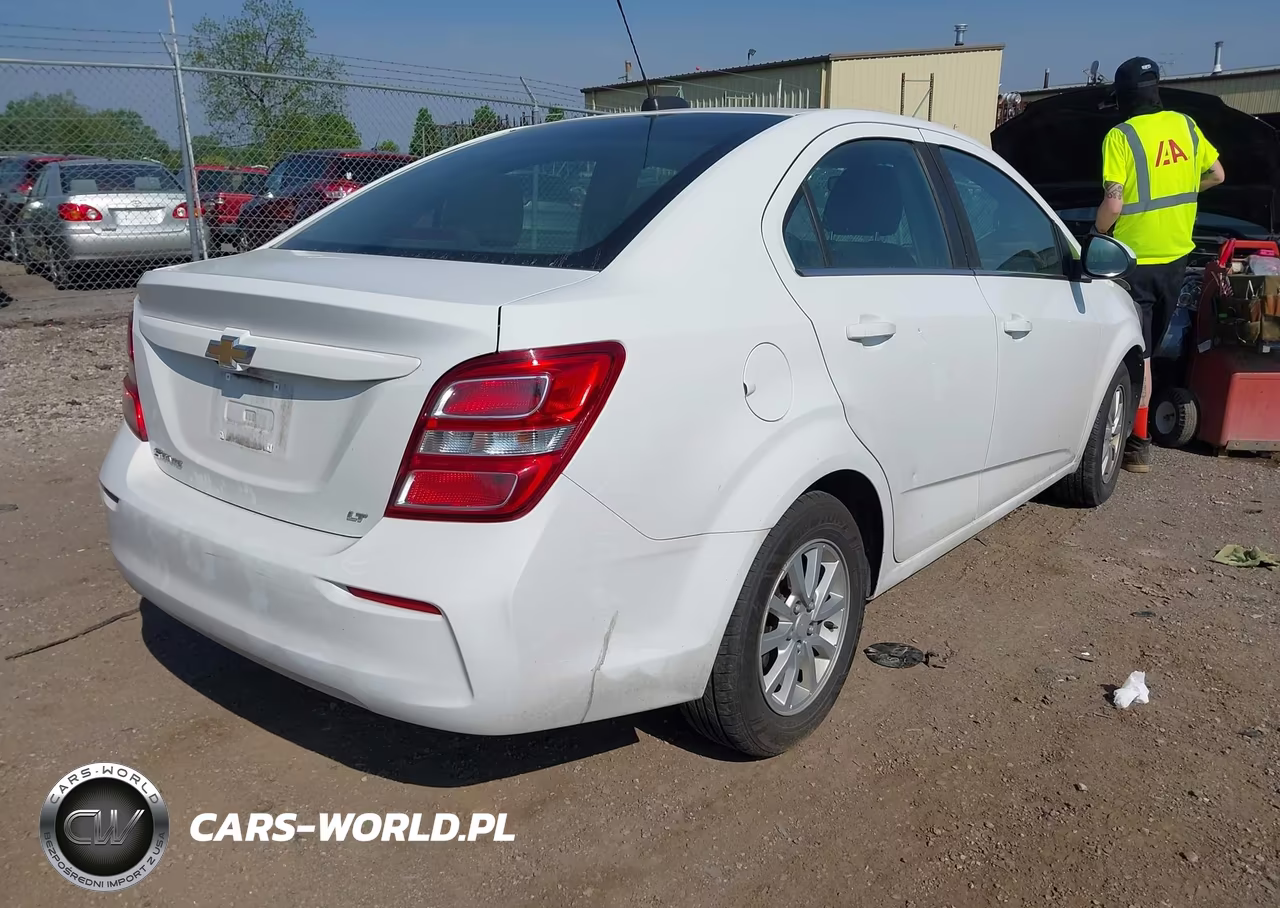 2017 Chevrolet Sonic Lt Auto VIN:1G1JD5SH3H4118808 - 4
