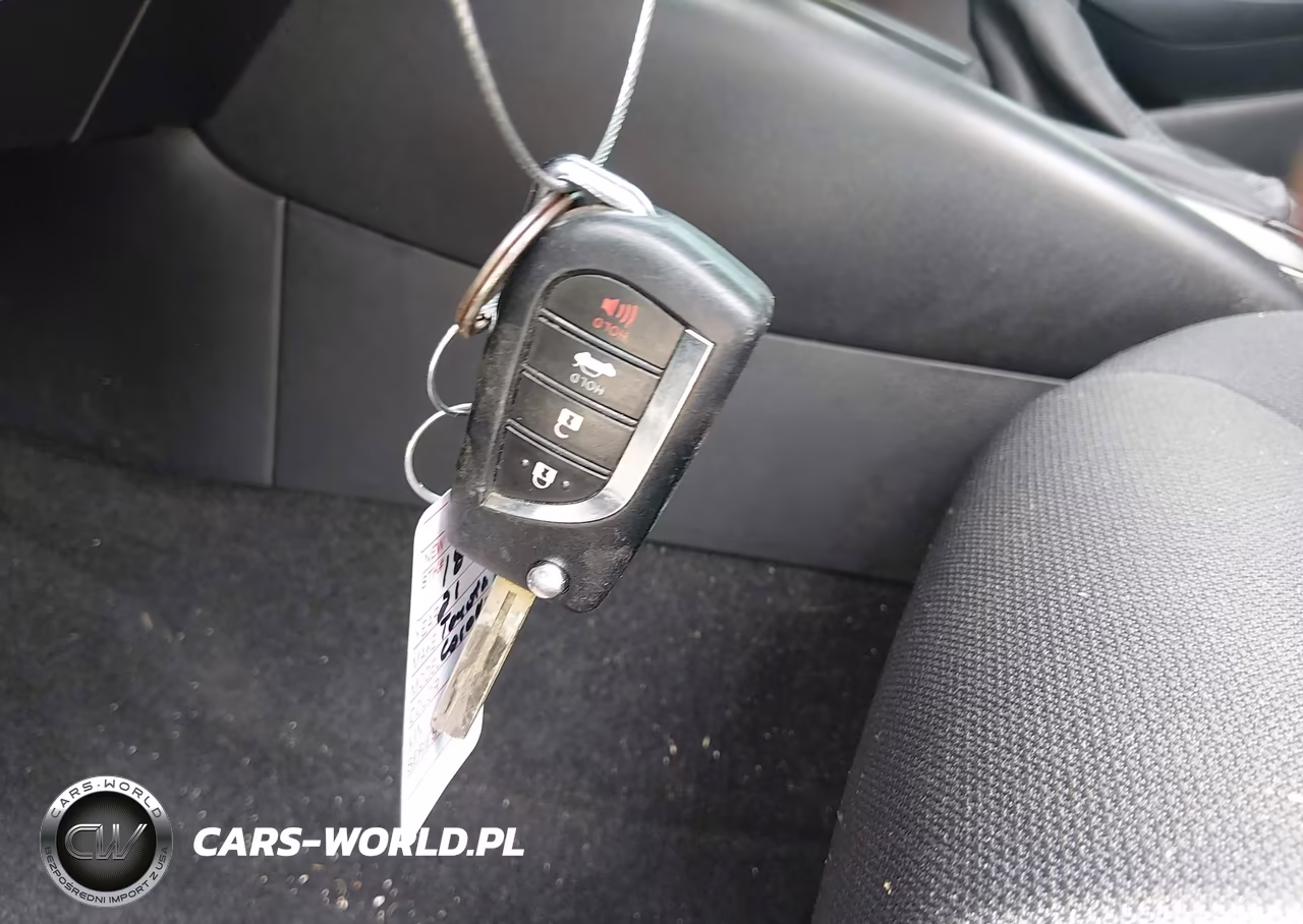 2021 Toyota Corolla Le VIN:JTDEPMAE8MJ176233 - 11