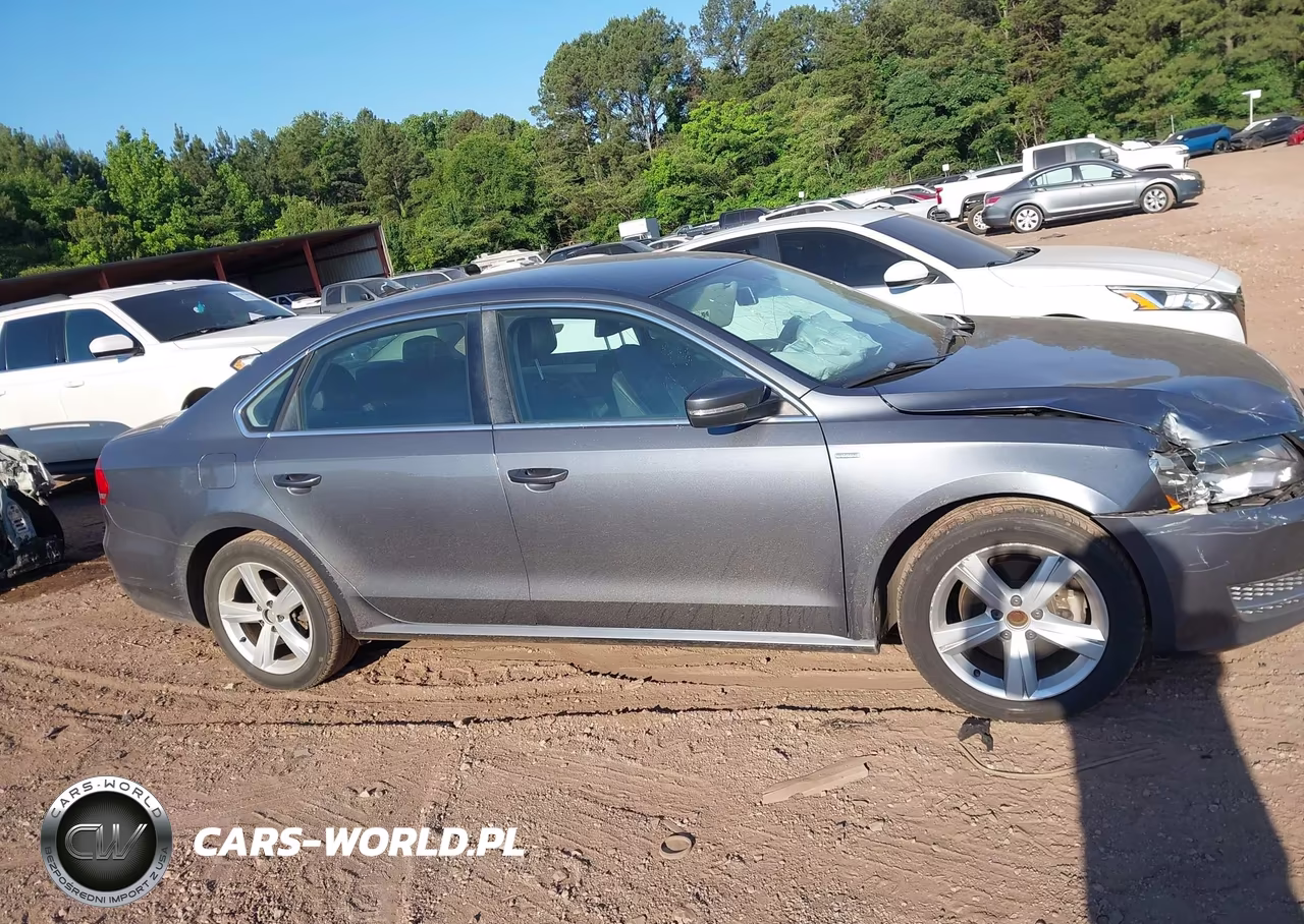 2014 Volkswagen Passat 1.8T Wolfsburg Edition VIN:1VWAS7A33EC036316 - 13