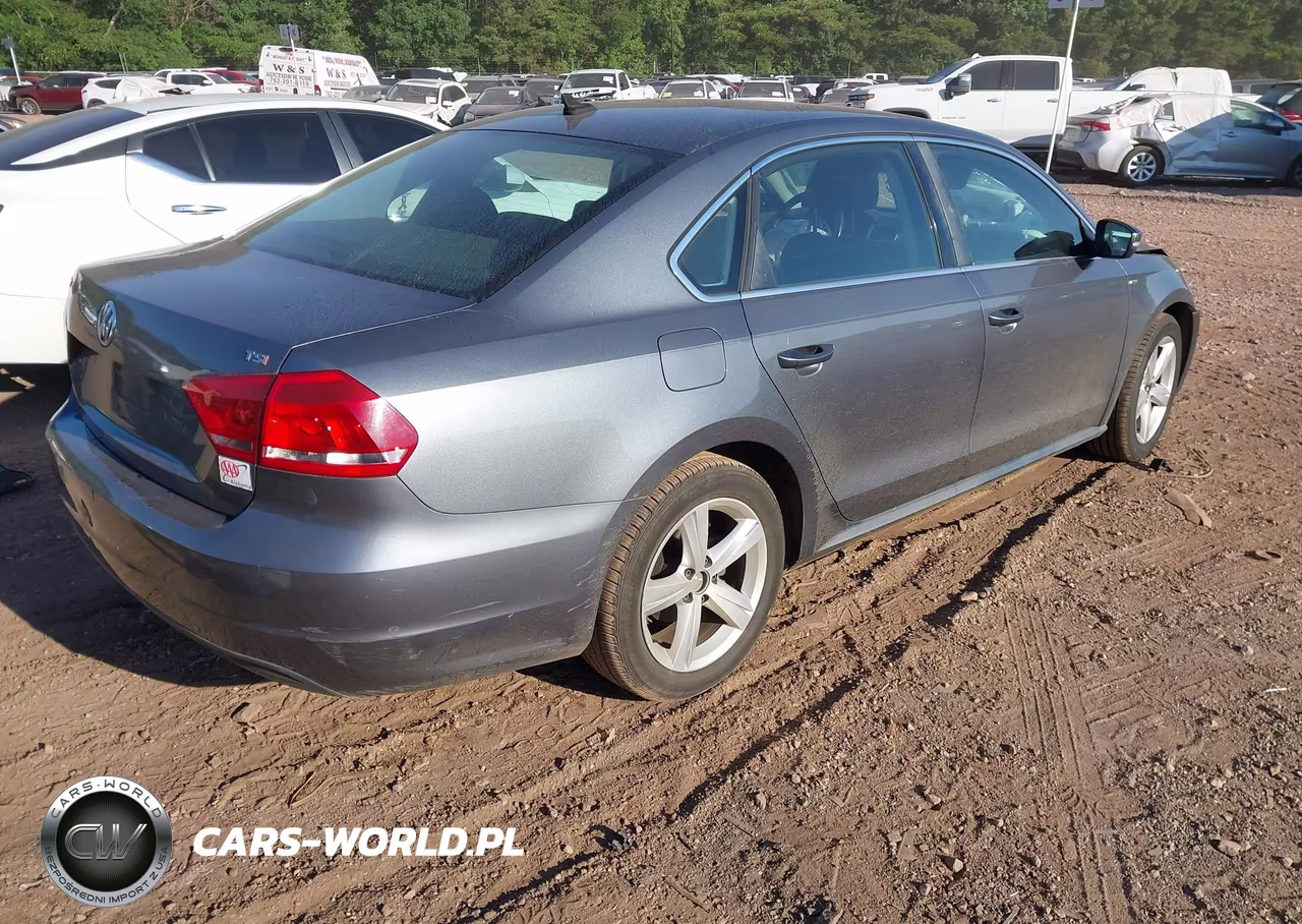 2014 Volkswagen Passat 1.8T Wolfsburg Edition VIN:1VWAS7A33EC036316 - 4