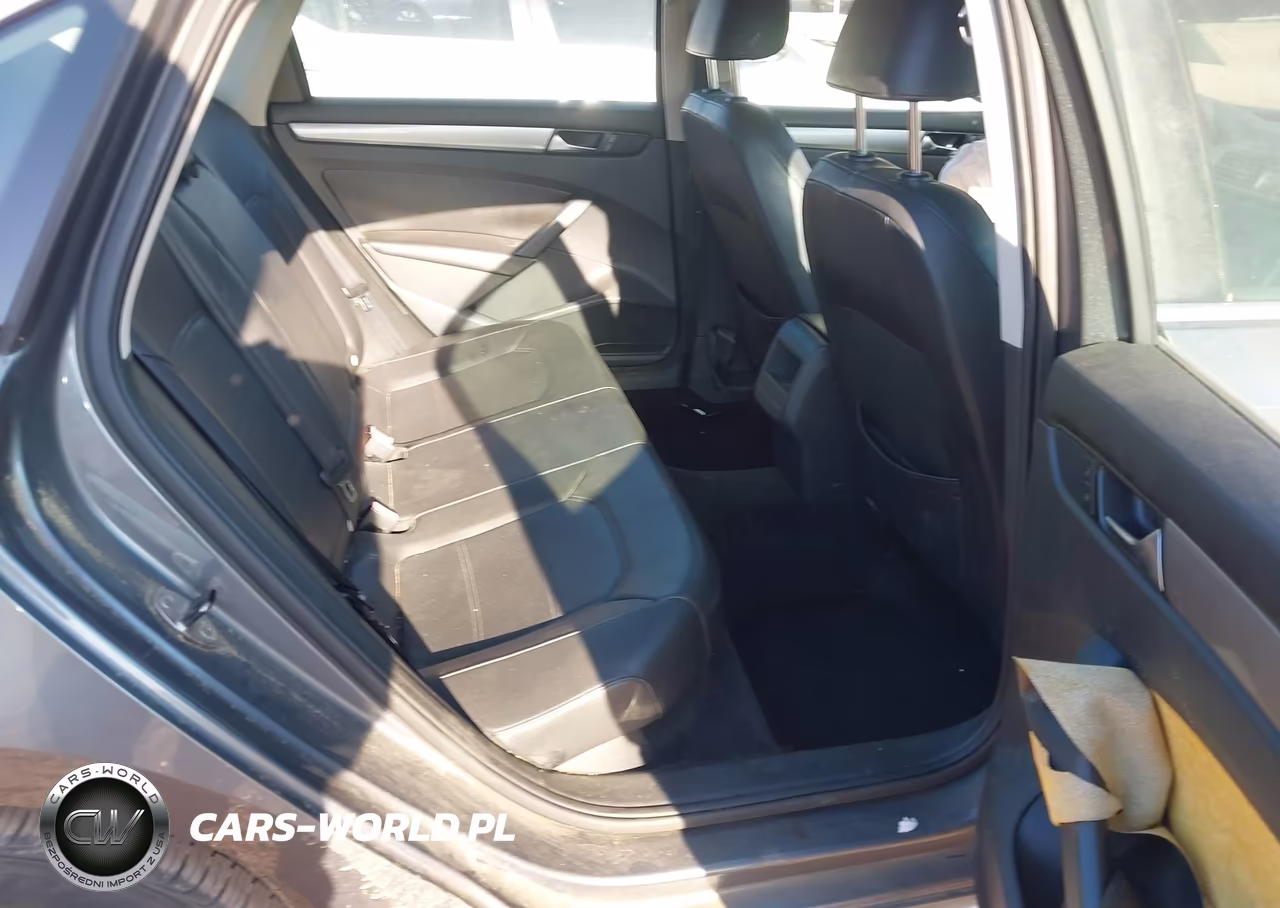 2014 Volkswagen Passat 1.8T Wolfsburg Edition VIN:1VWAS7A33EC036316 - 8