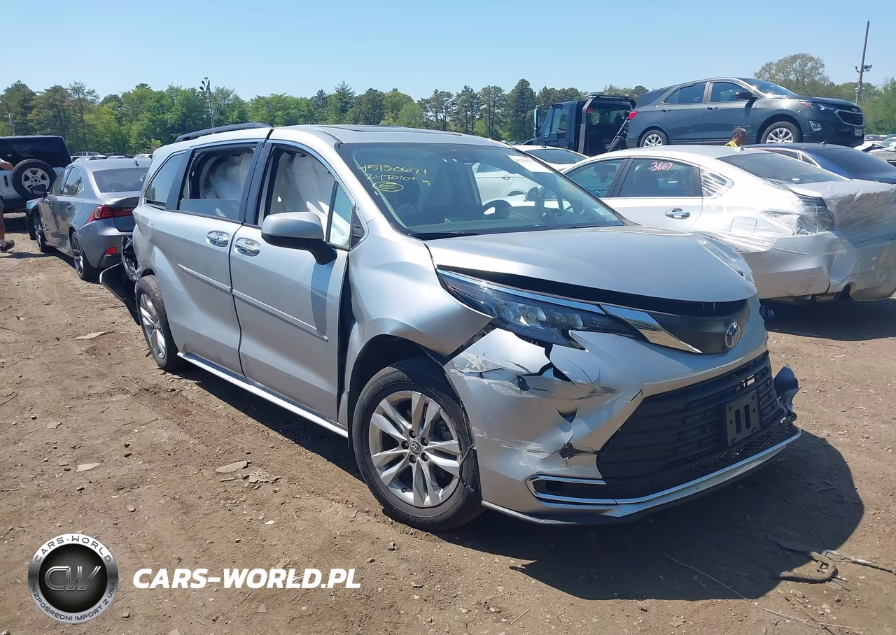 2024 Toyota Sienna Xle