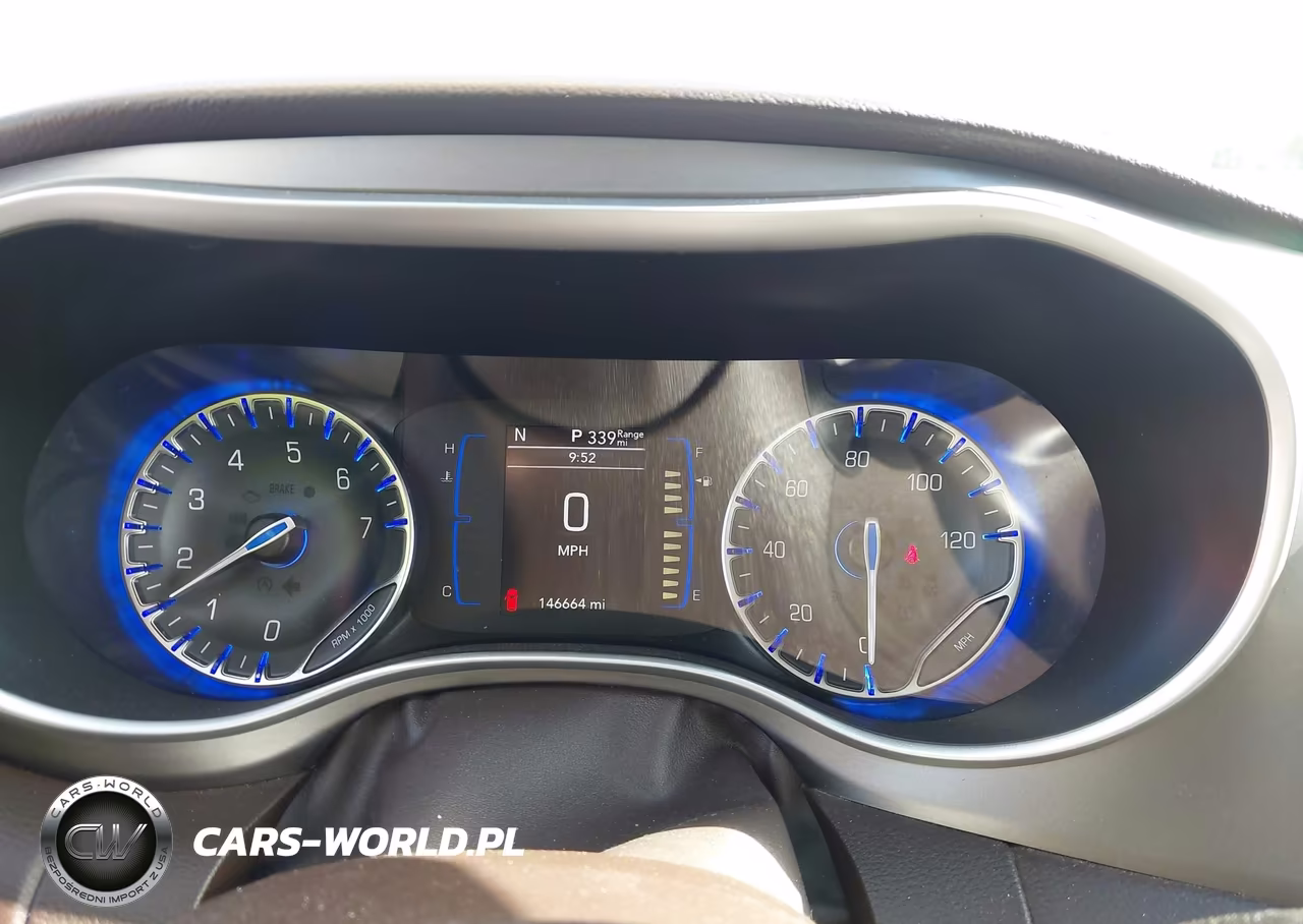 2019 Chrysler Pacifica Touring L VIN:2C4RC1BG4KR592784 - 7