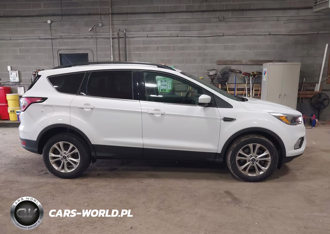2018 Ford Escape Se VIN:1FMCU9GDXJUD08863 - 13