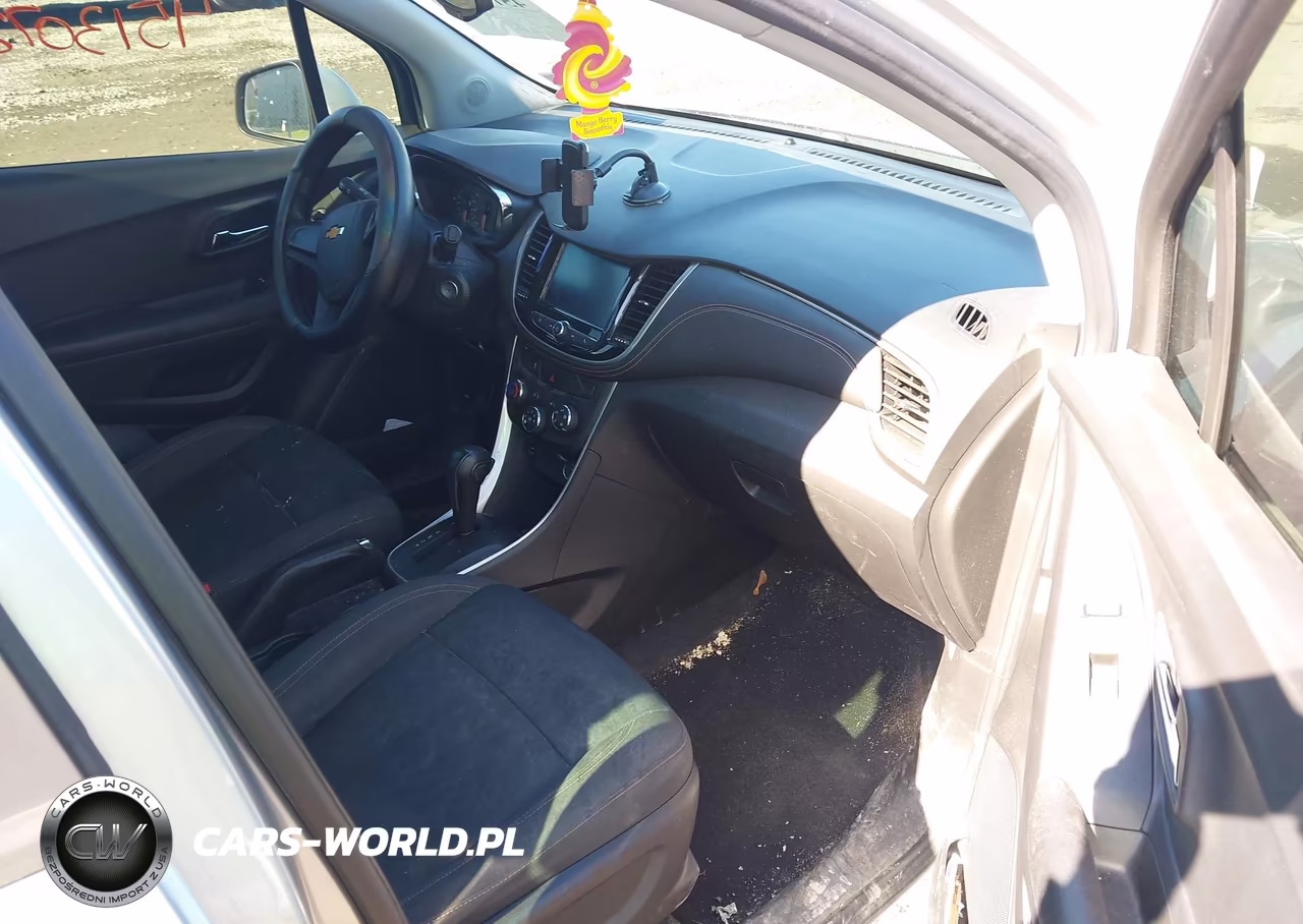 2017 Chevrolet Trax Ls VIN:KL7CJNSB8HB242411 - 5