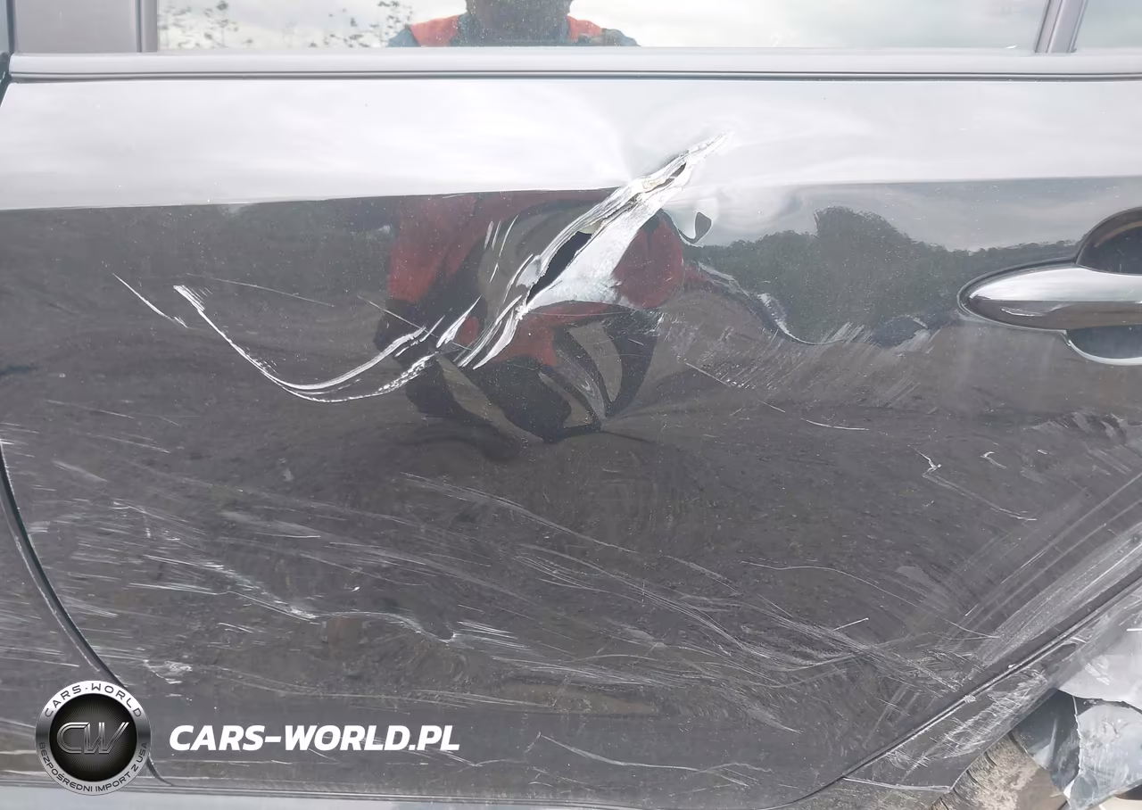 2021 Toyota Corolla Hybrid Le VIN:JTDEAMDE4MJ009915 - 18