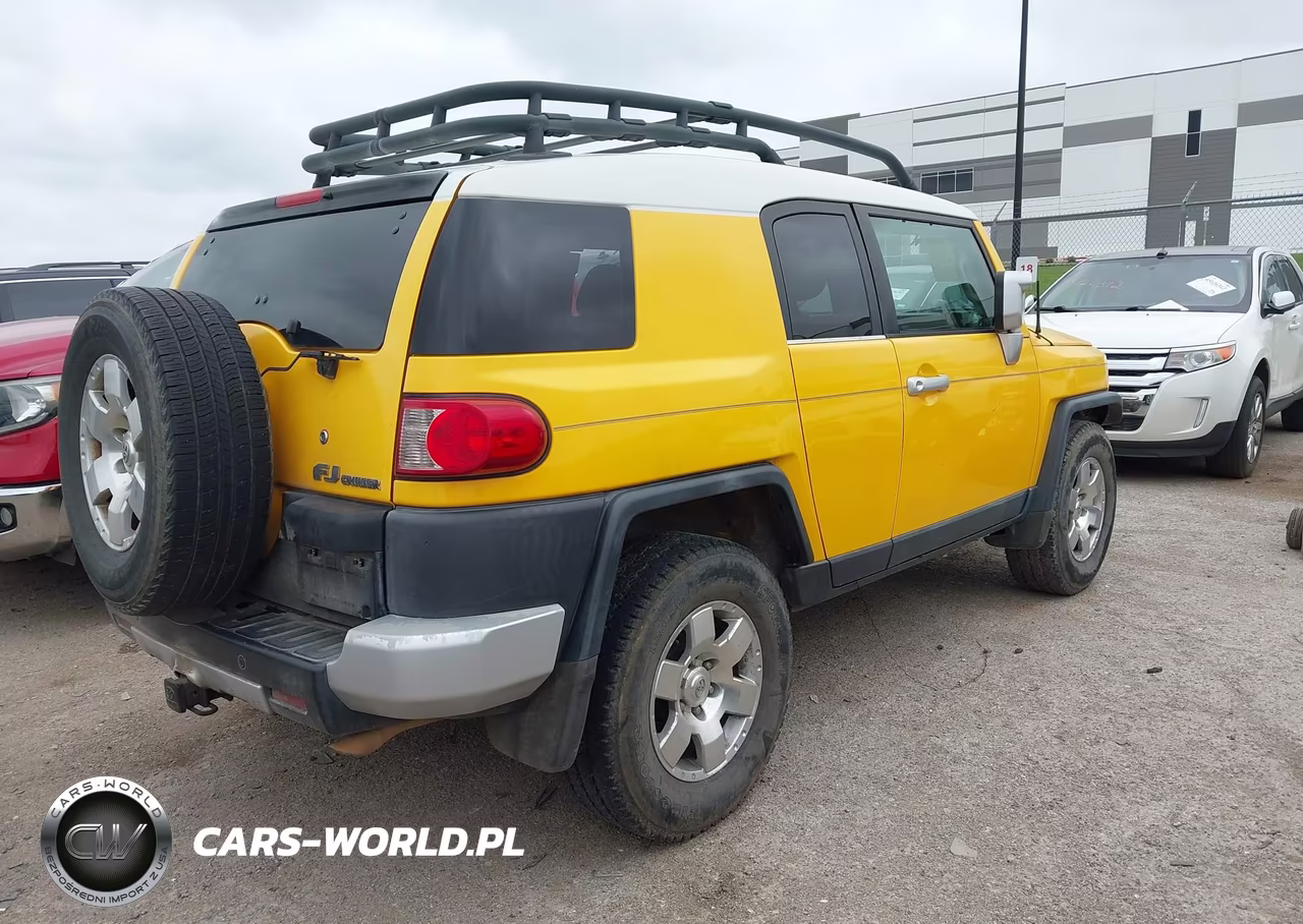 2007 Toyota Fj Cruiser VIN:JTEZU11F670001714 - 4
