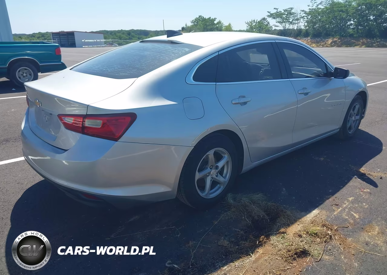 2017 Chevrolet Malibu Ls VIN:1G1ZB5ST5HF203635 - 4