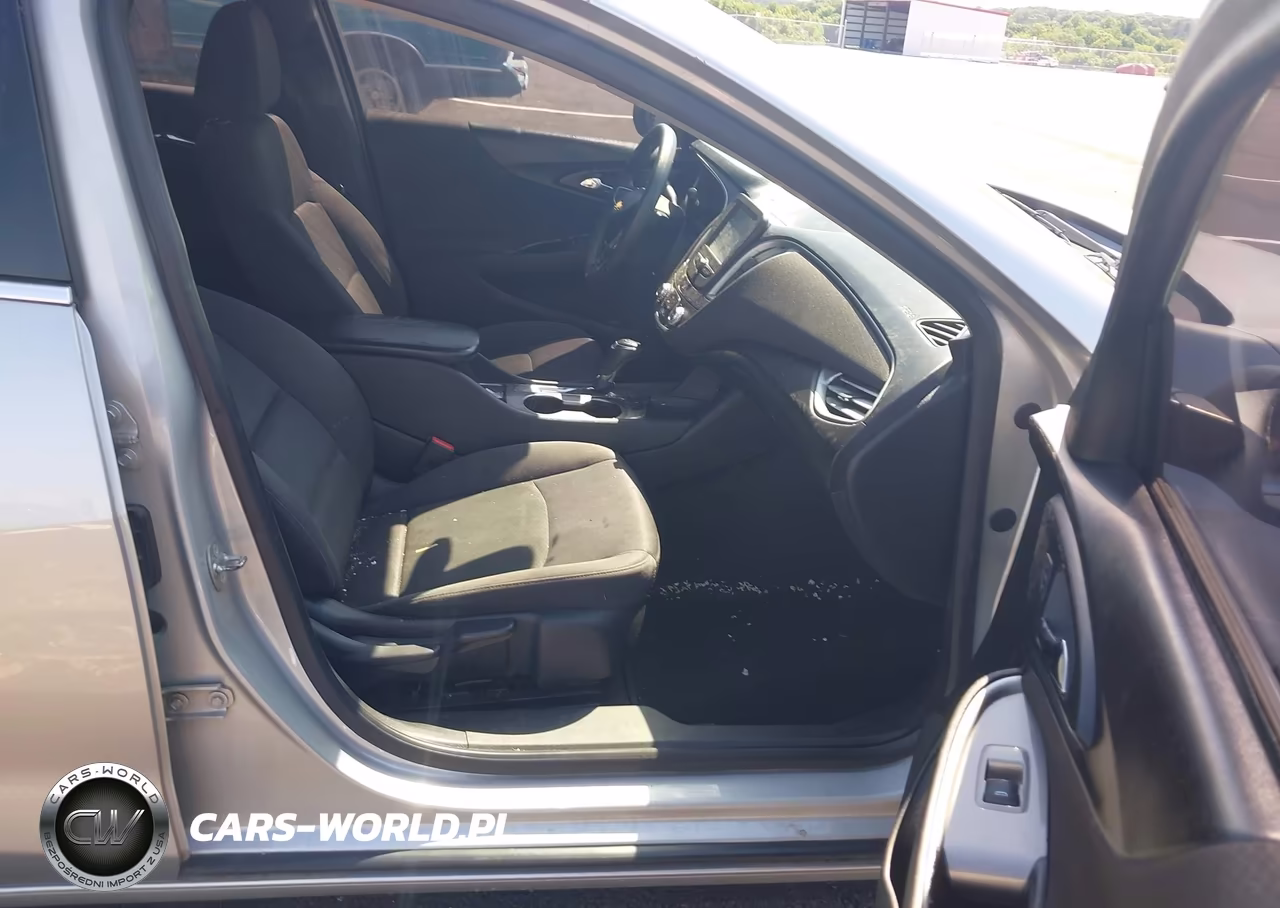 2017 Chevrolet Malibu Ls VIN:1G1ZB5ST5HF203635 - 5
