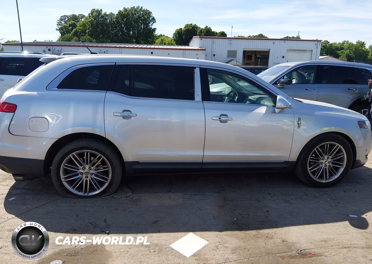2019 Lincoln Mkt Reserve VIN:2LMHJ5AT2KBL02896 - 13