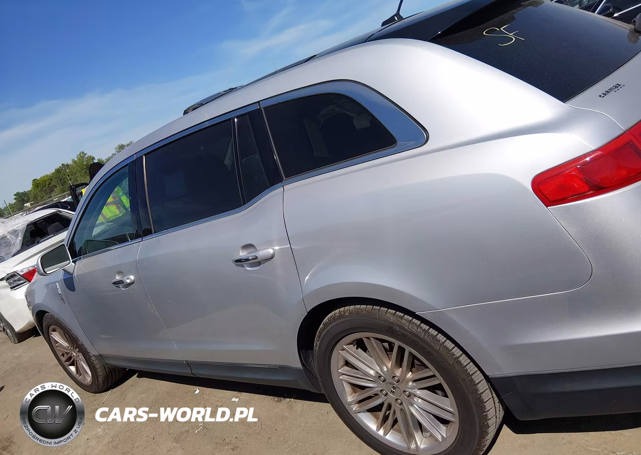 2019 Lincoln Mkt Reserve VIN:2LMHJ5AT2KBL02896 - 14