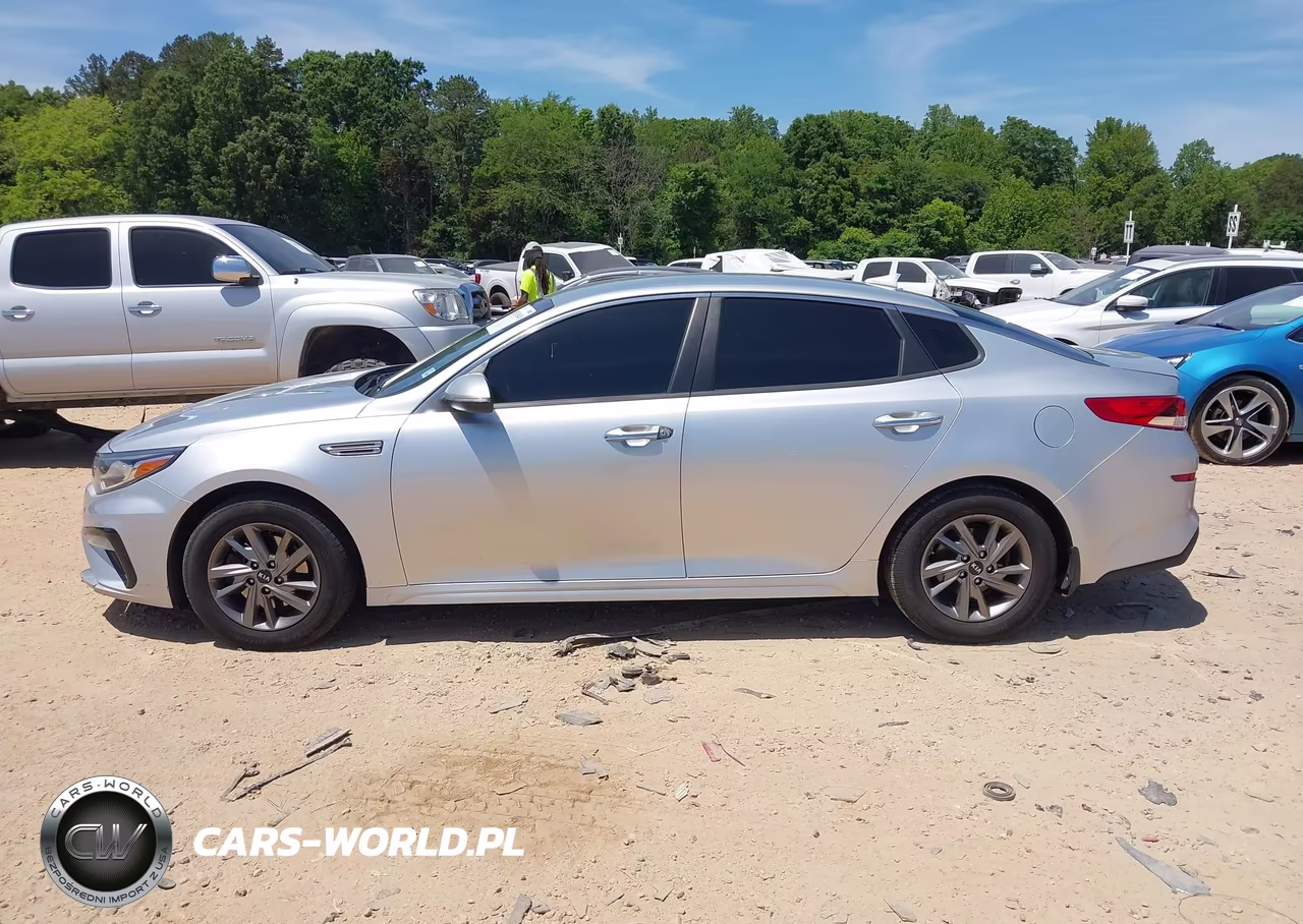2019 Kia Optima Lx VIN:5XXGT4L3XKG350238 - 15