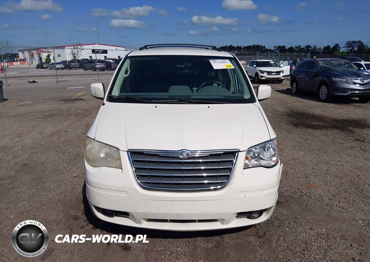2010 Chrysler Town & Country Touring VIN:2A4RR5D11AR114961 - 12