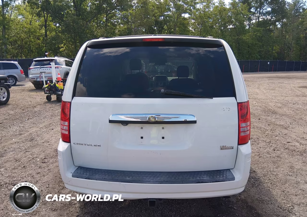 2010 Chrysler Town & Country Touring VIN:2A4RR5D11AR114961 - 16
