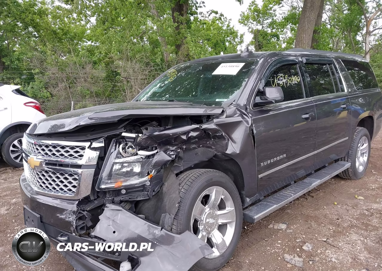 2017 Chevrolet Suburban Lt VIN:1GNSKHKC9HR140944 - 6