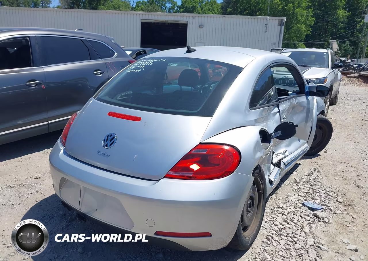 2015 Volkswagen Beetle 1.8T VIN:3VWJ17AT8FM642827 - 4