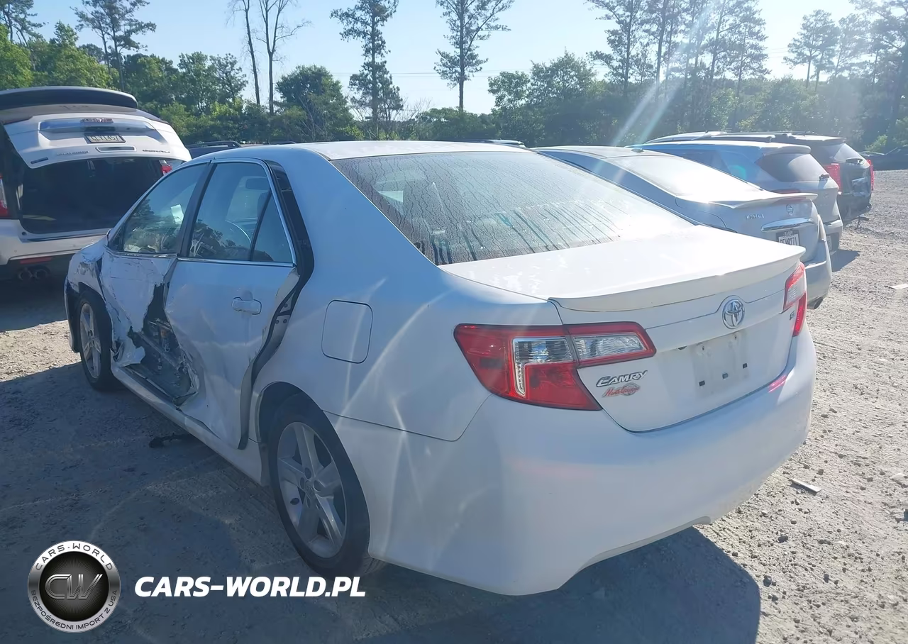 2014 Toyota Camry Se VIN:4T1BF1FK6EU792995 - 3