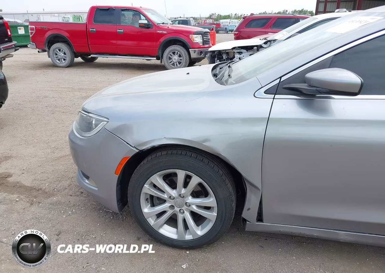 2015 Chrysler 200 Limited VIN:1C3CCCAB4FN655624 - 6