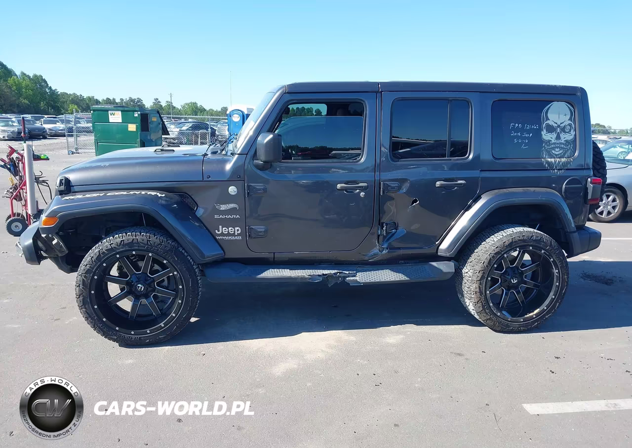 2018 Jeep Wrangler Unlimited Sahara 4X4 VIN:1C4HJXEN8JW236794 - 14