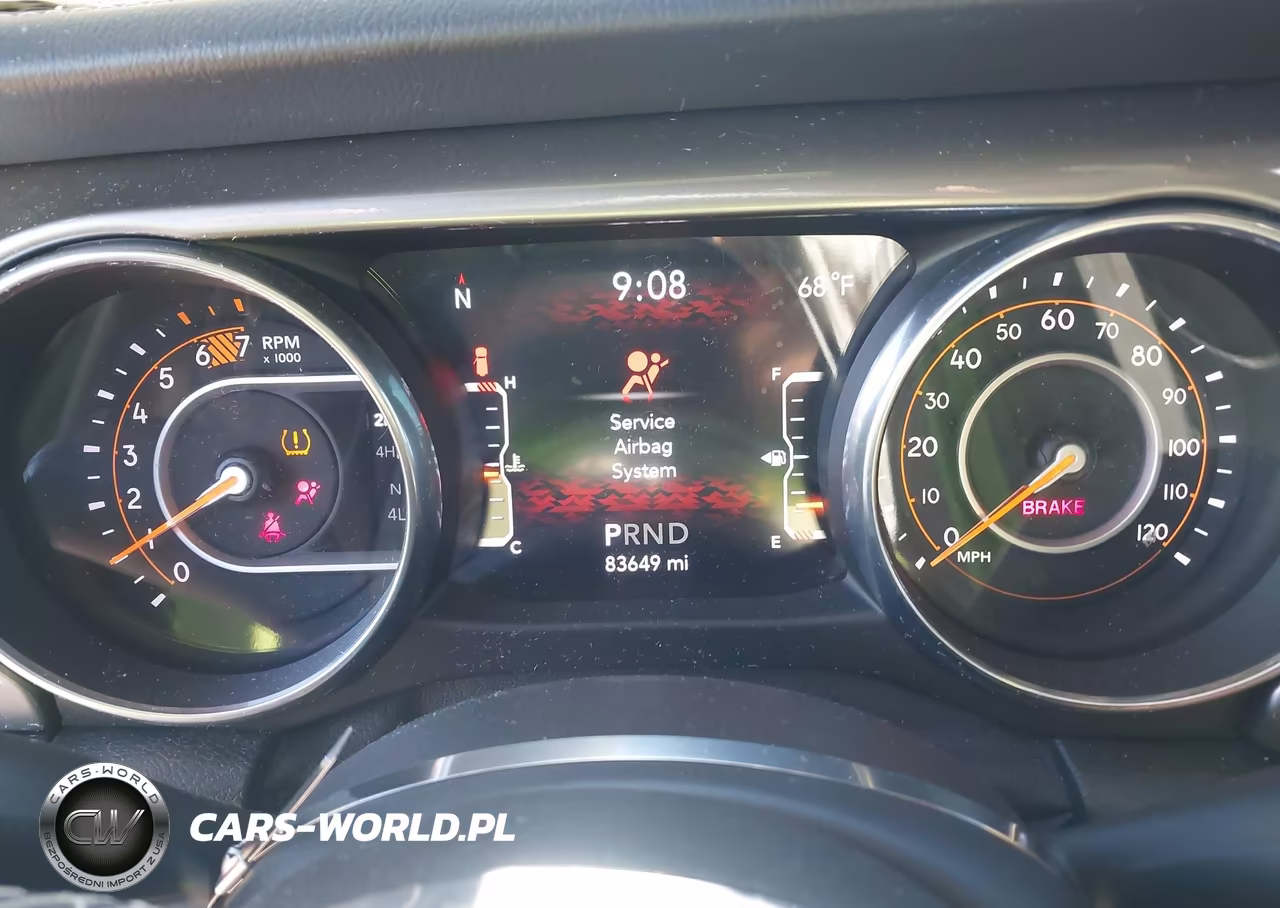 2018 Jeep Wrangler Unlimited Sahara 4X4 VIN:1C4HJXEN8JW236794 - 15