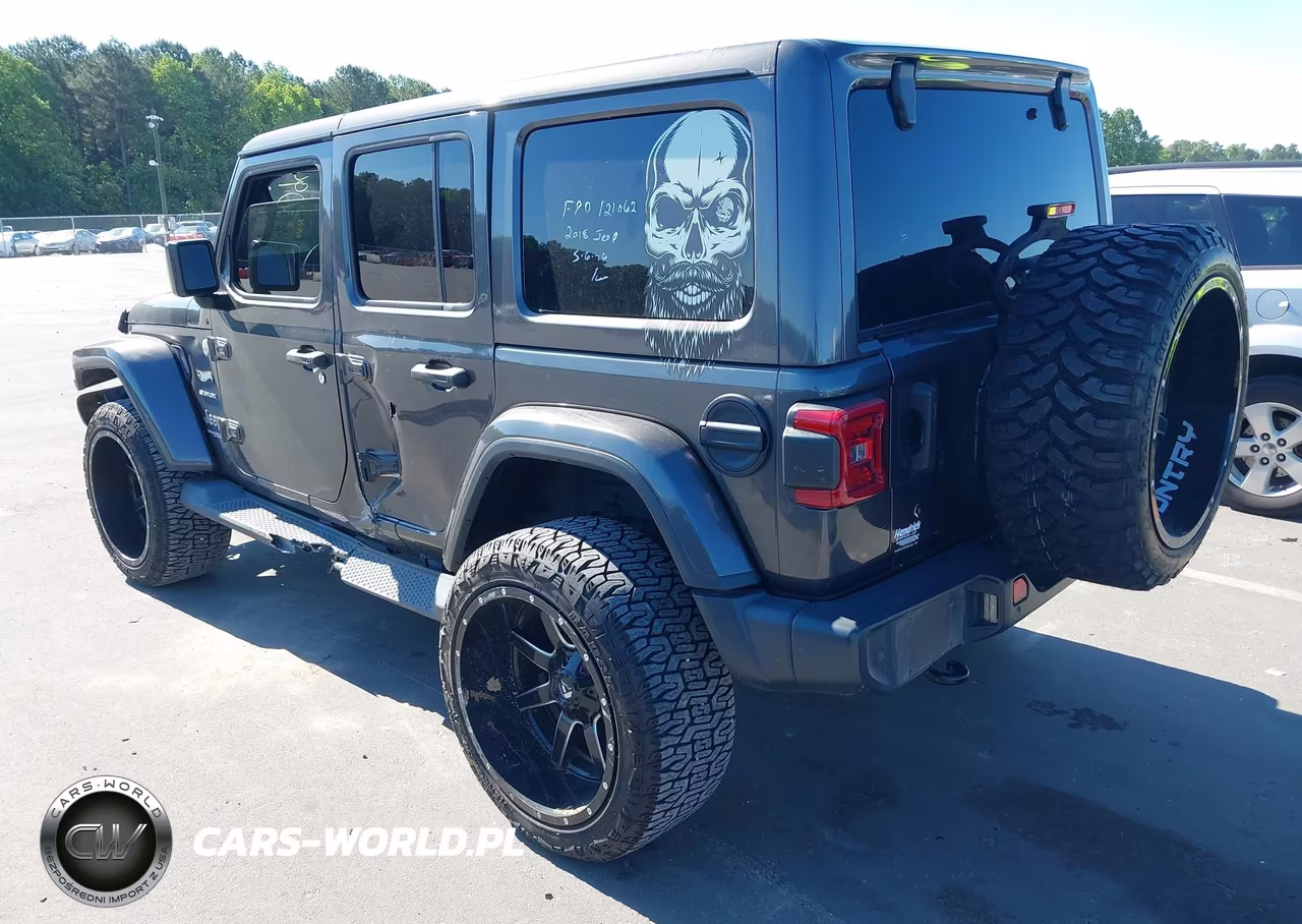 2018 Jeep Wrangler Unlimited Sahara 4X4 VIN:1C4HJXEN8JW236794 - 3