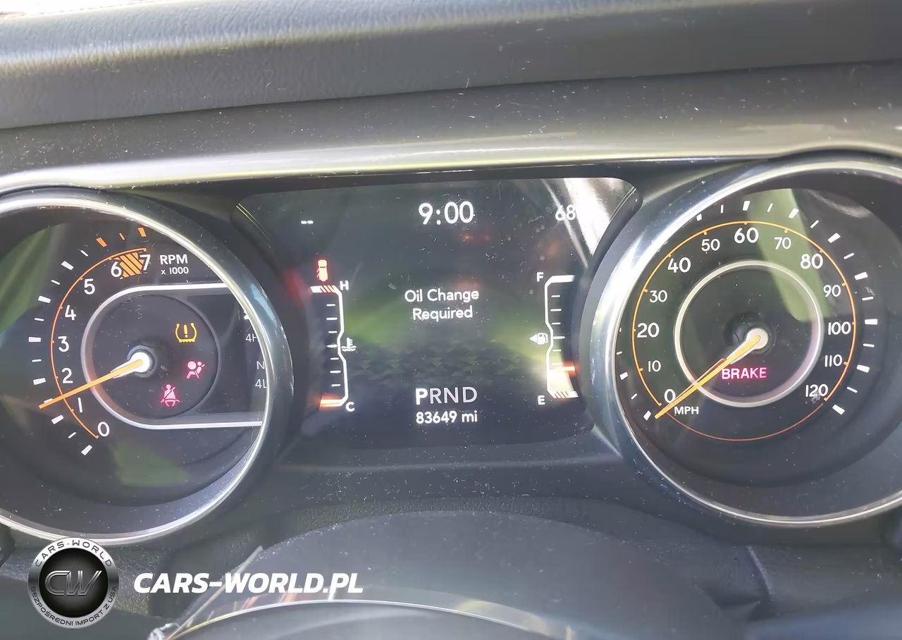 2018 Jeep Wrangler Unlimited Sahara 4X4 VIN:1C4HJXEN8JW236794 - 7