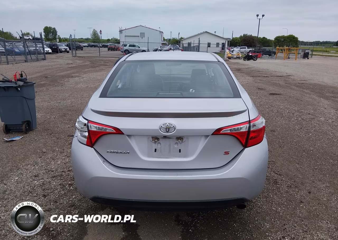 2015 Toyota Corolla S Plus VIN:5YFBURHEXFP191152 - 17